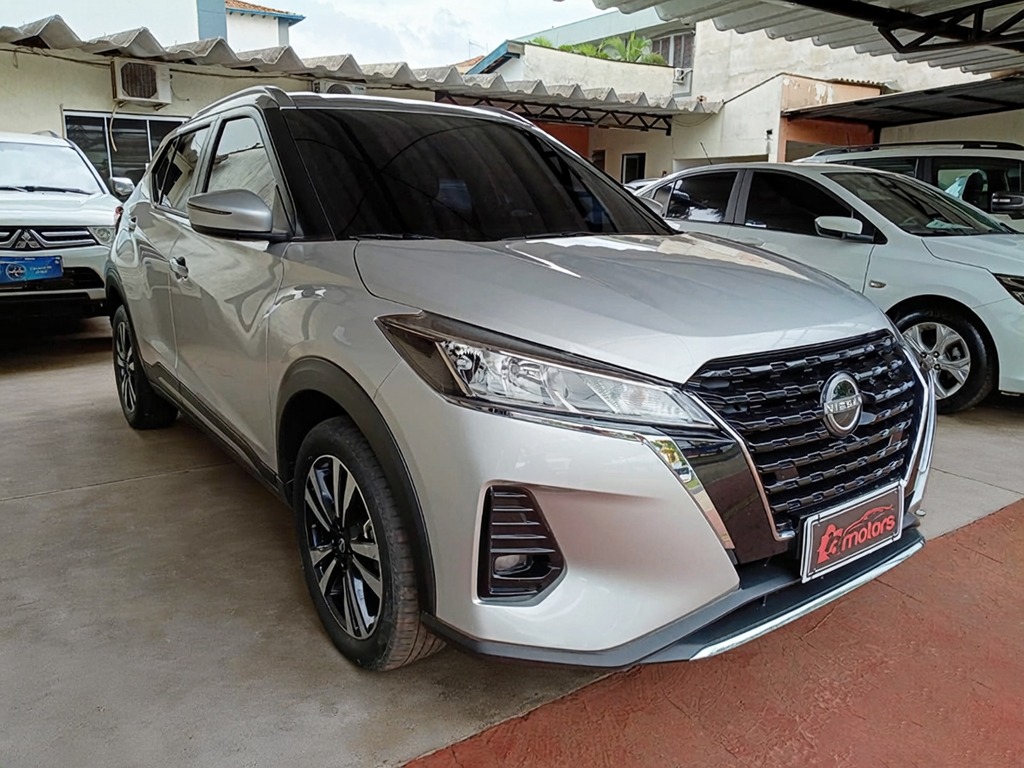 NISSAN KICKS