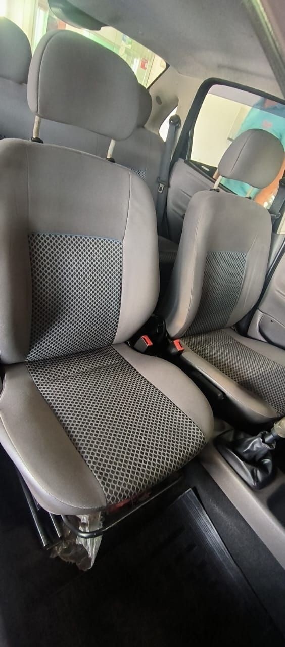 Car Image 8