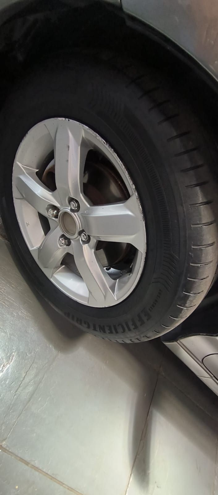 Car Image 13