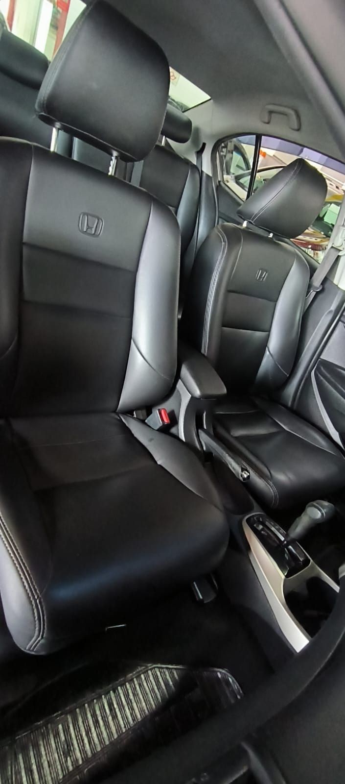 Car Image 10
