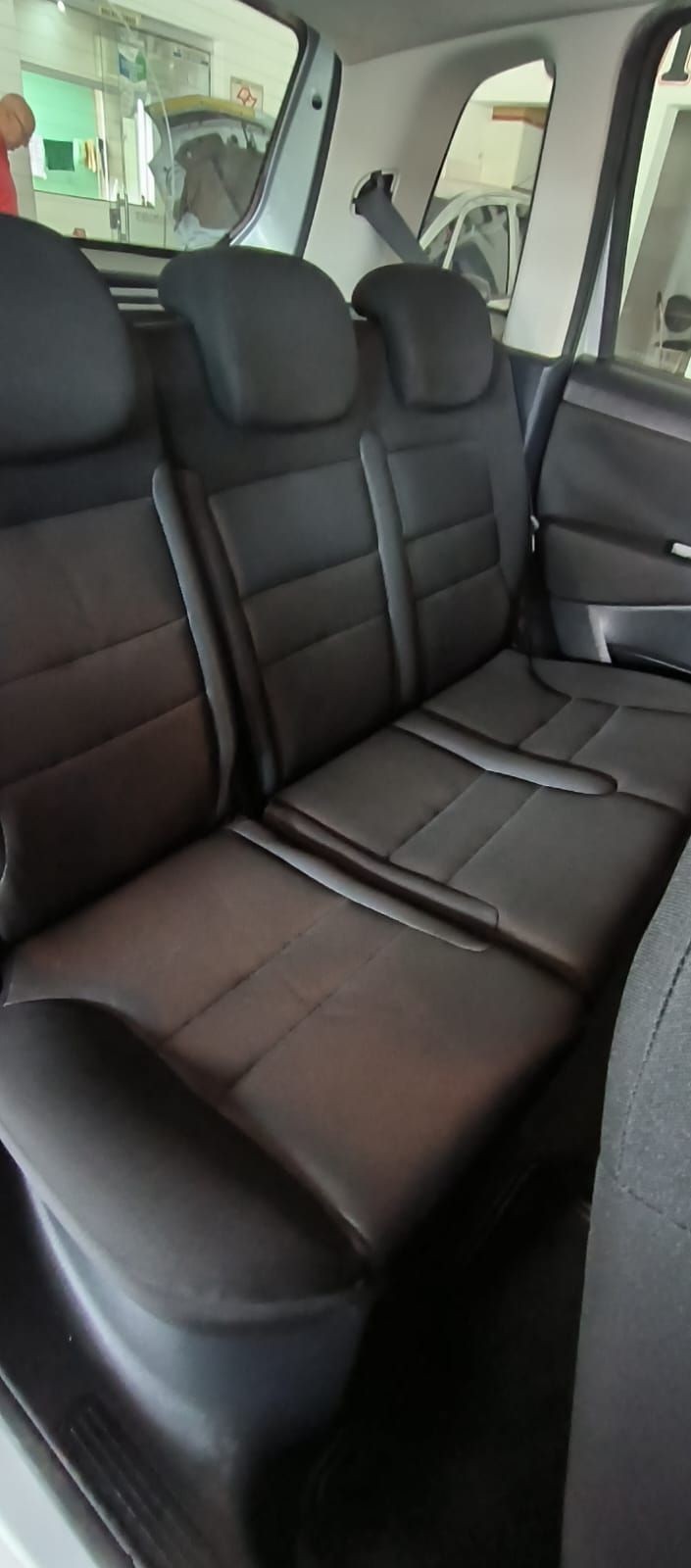Car Image 11