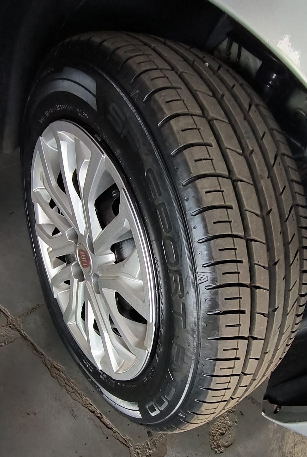 Car Image 13
