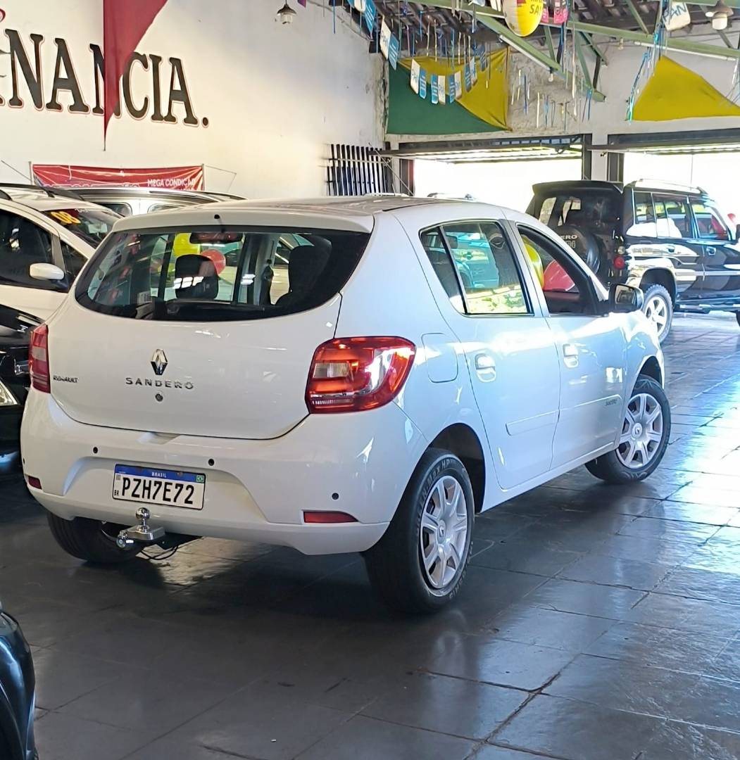 RENAULT SANDERO