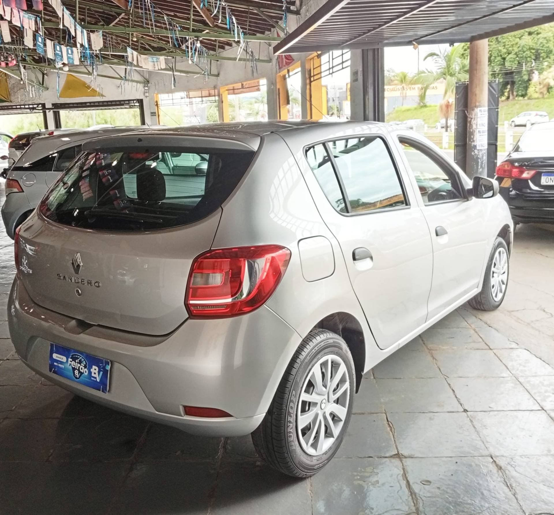 RENAULT SANDERO