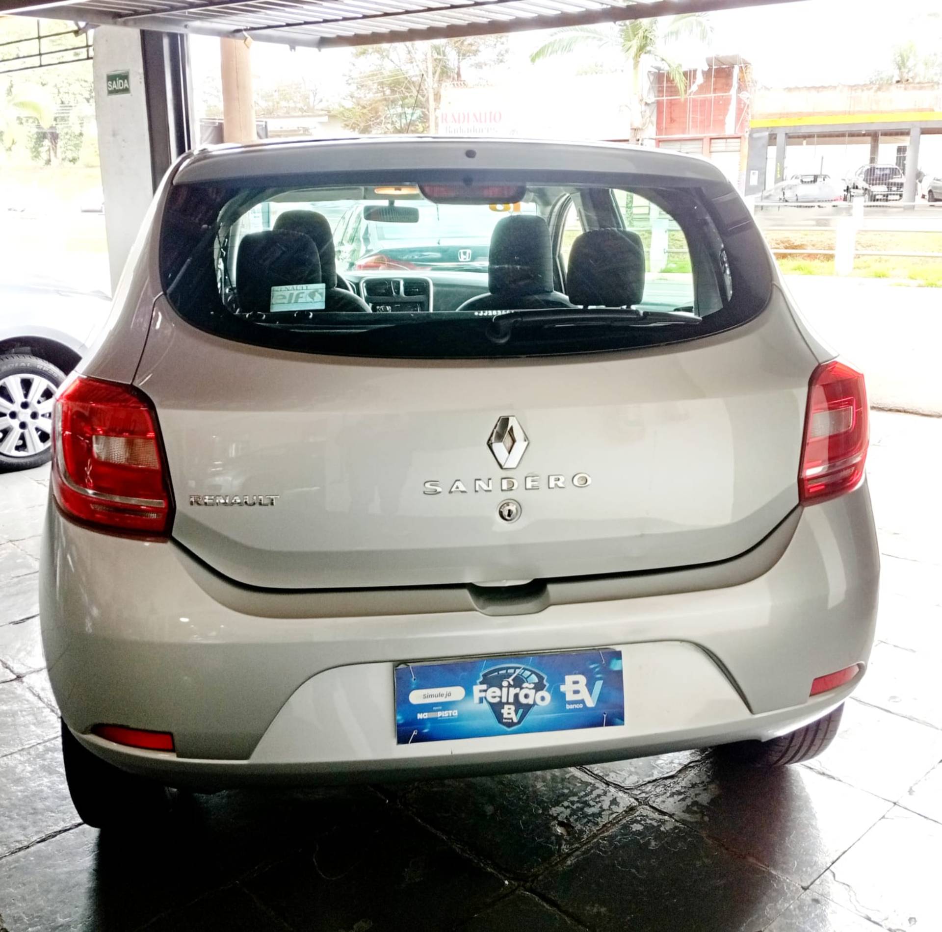 RENAULT SANDERO