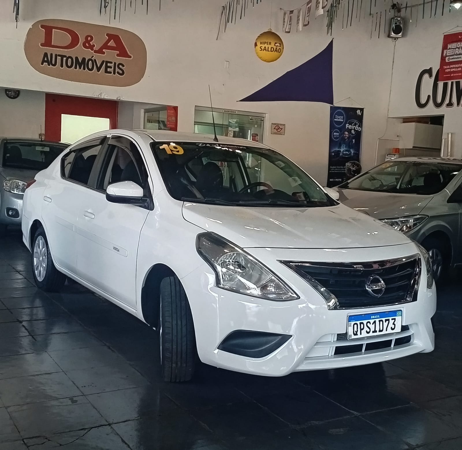 NISSAN VERSA