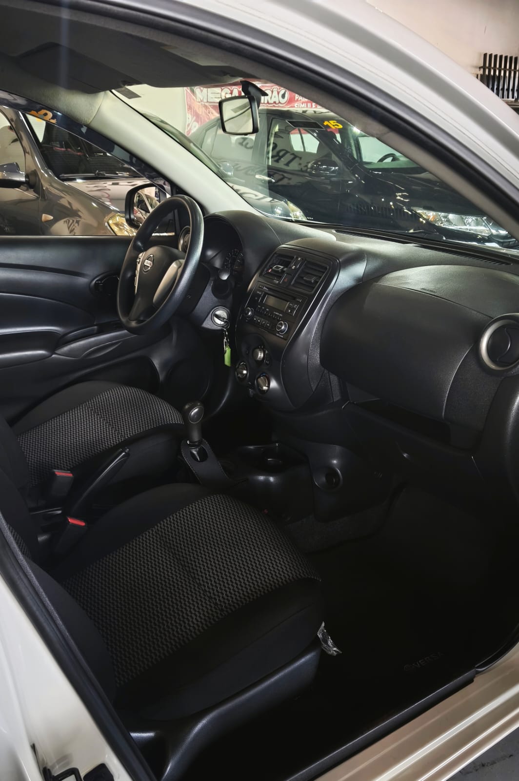 NISSAN VERSA
