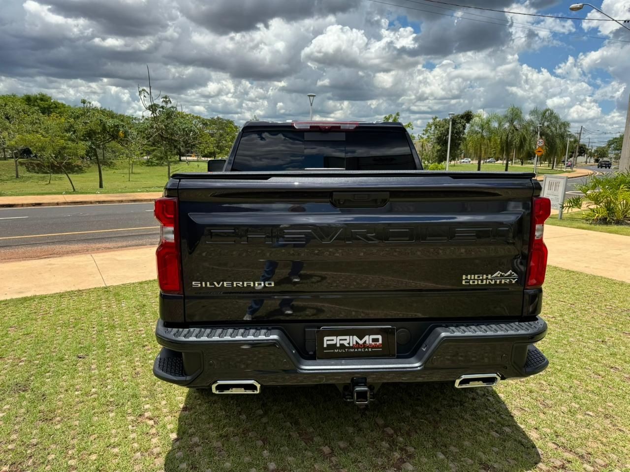 CHEVROLET SILVERADO 5.3 V8 1500 HIGH COUNTRY 4X4 2024