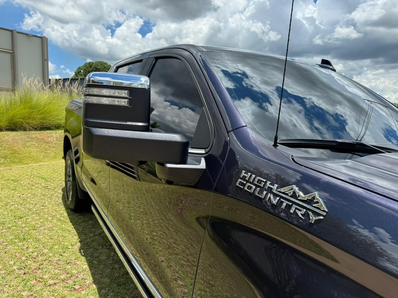 CHEVROLET SILVERADO 5.3 V8 1500 HIGH COUNTRY 4X4 2024