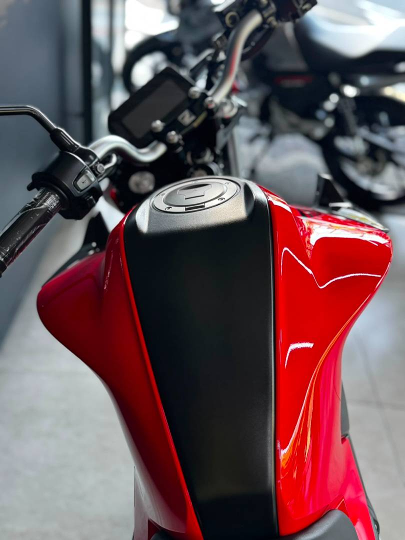 HONDA CB 300F TWISTER CBS