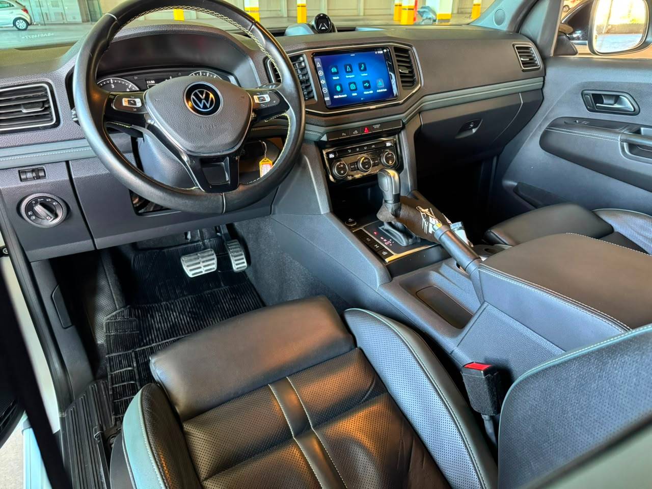 VOLKSWAGEN AMAROK