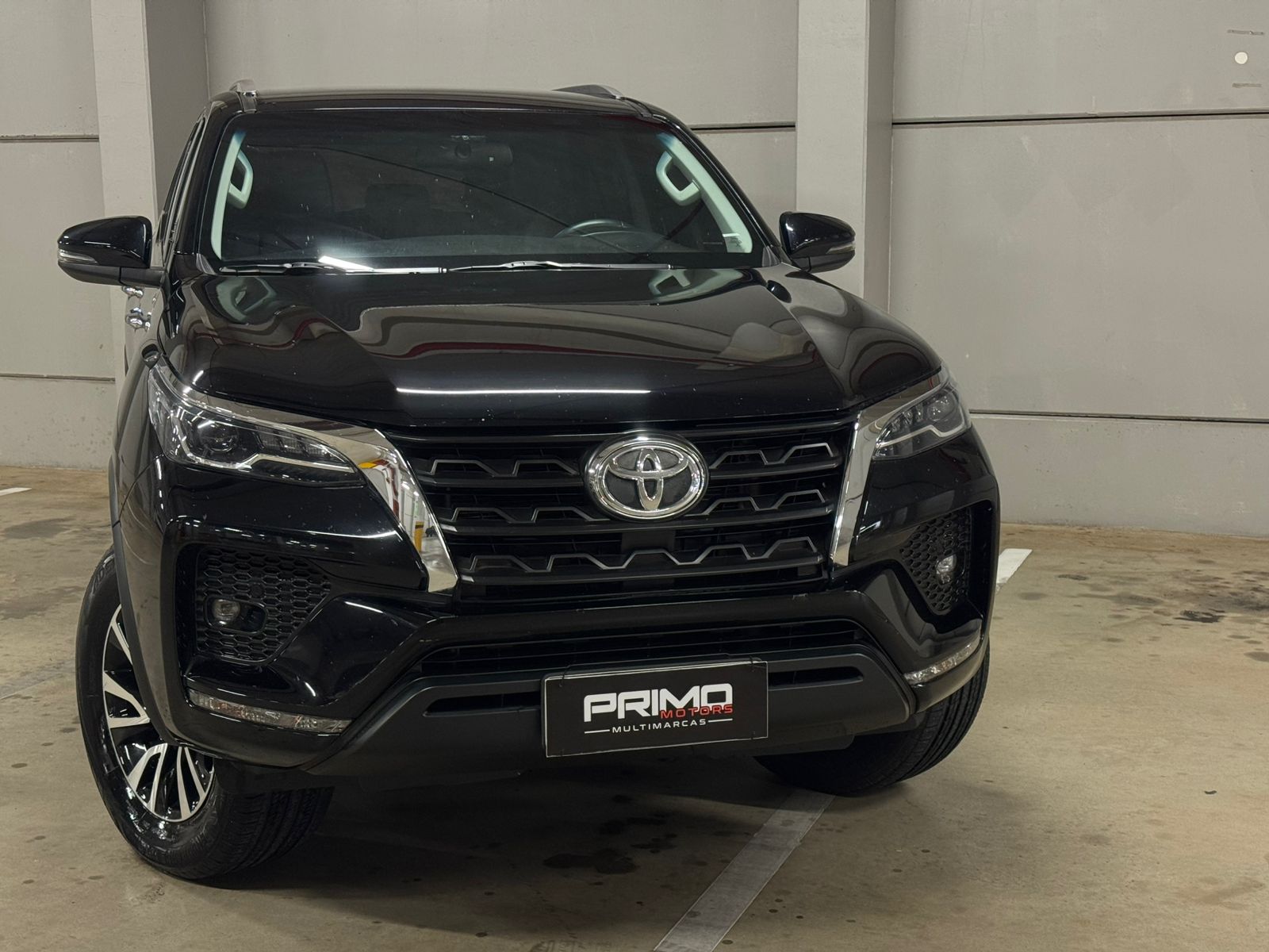 TOYOTA HILUX SW4