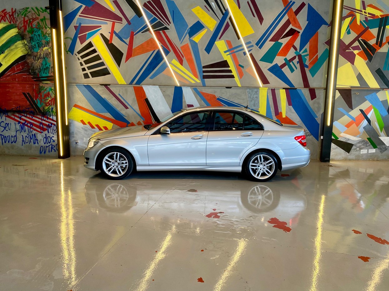 MERCEDES-BENZ C 180