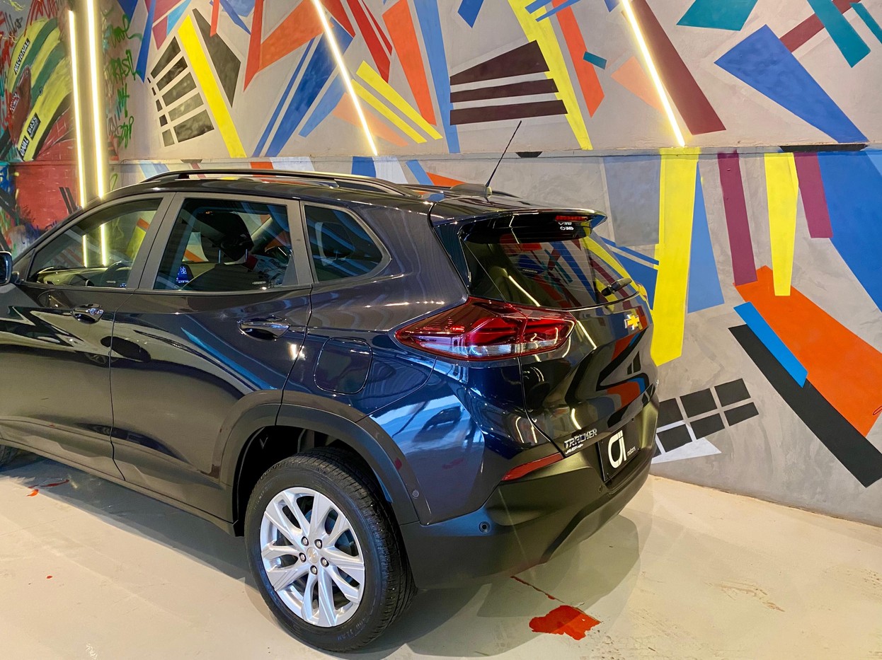 CHEVROLET TRACKER