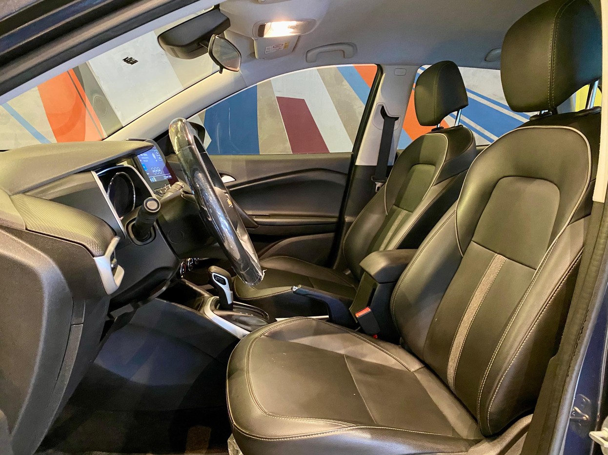 CHEVROLET TRACKER