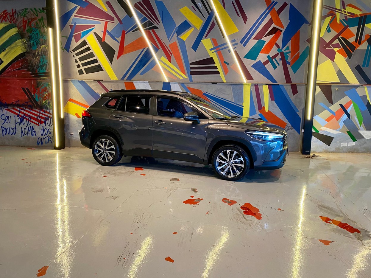 TOYOTA COROLLA CROSS