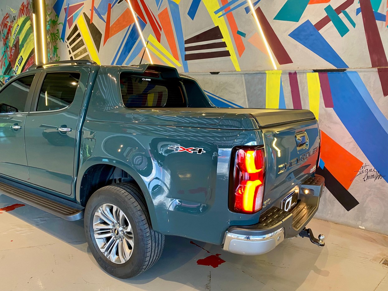 CHEVROLET S10