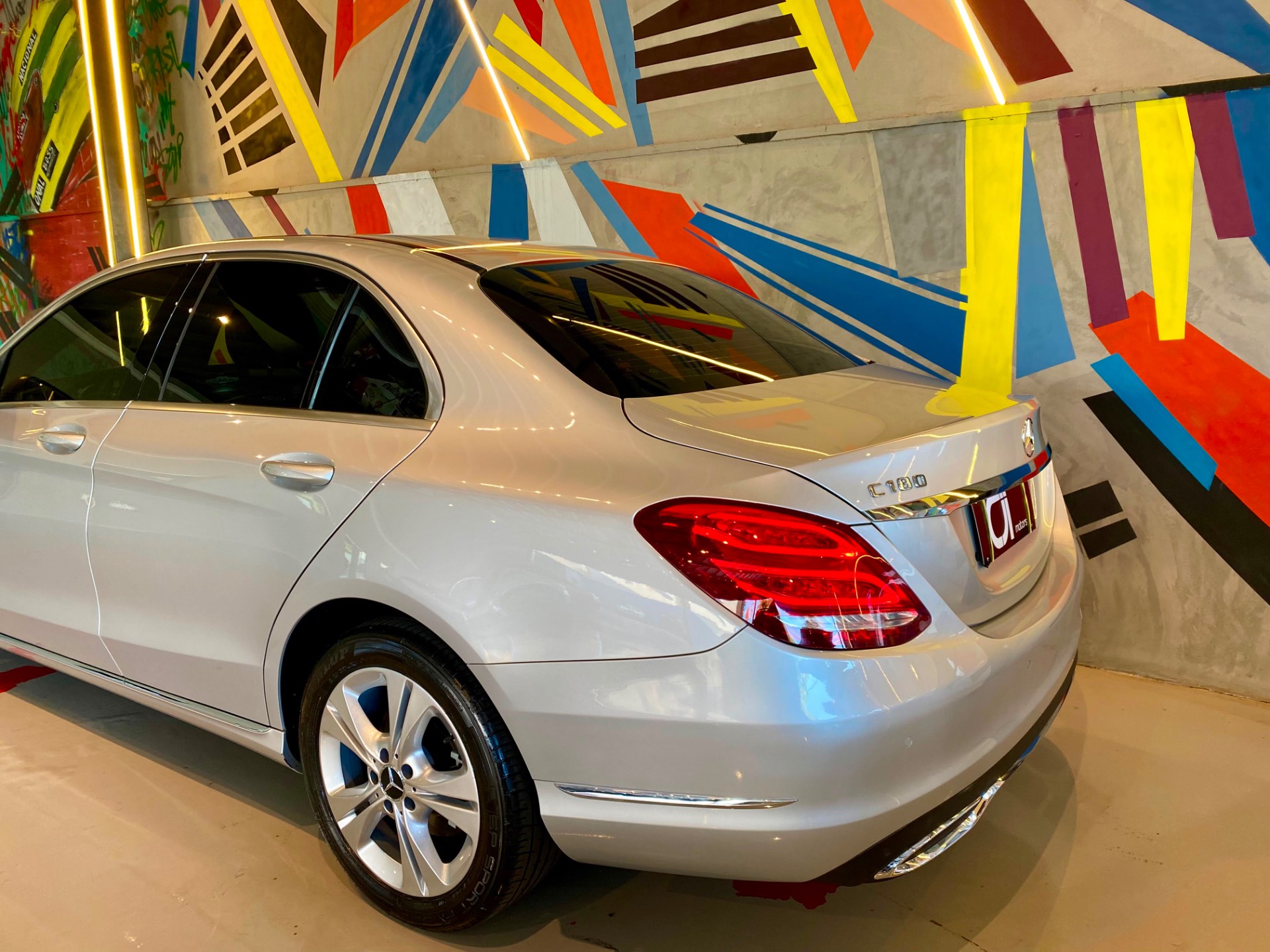 MERCEDES-BENZ C 180