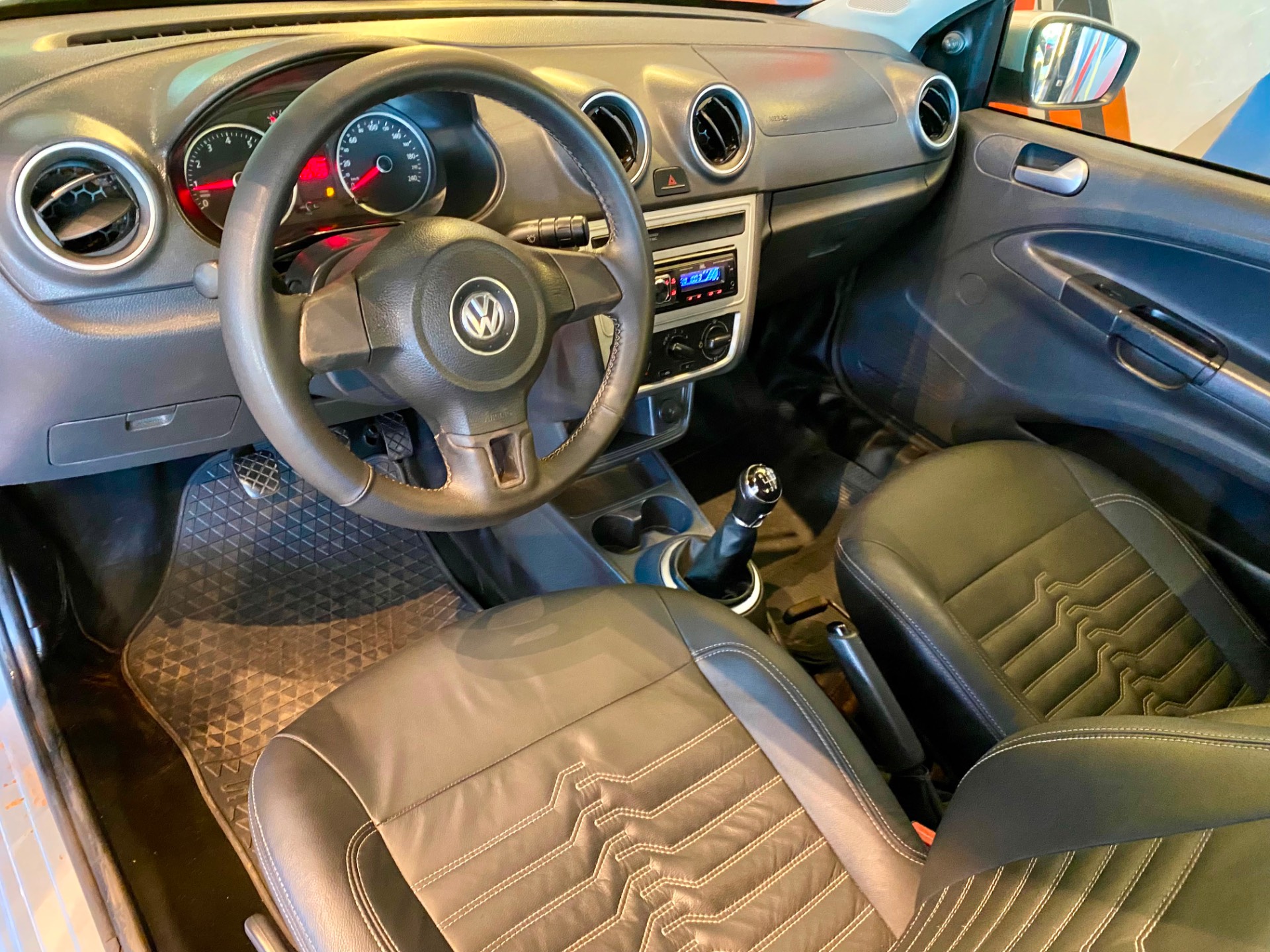 VOLKSWAGEN SAVEIRO