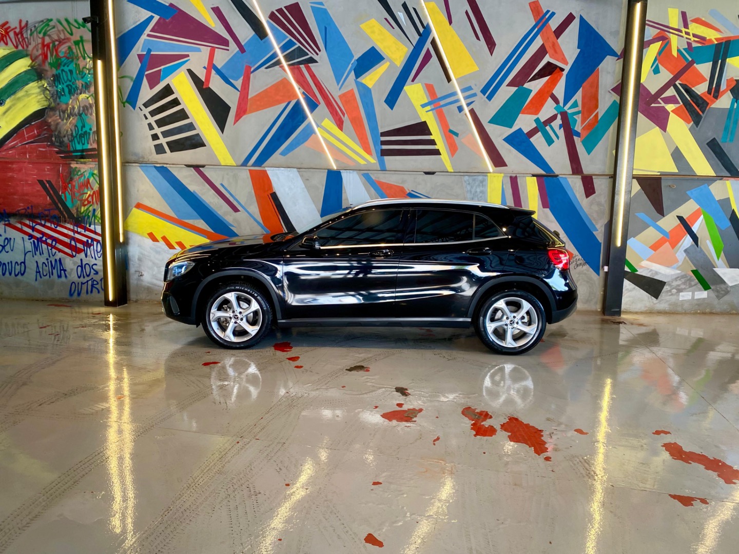 MERCEDES-BENZ GLA 200