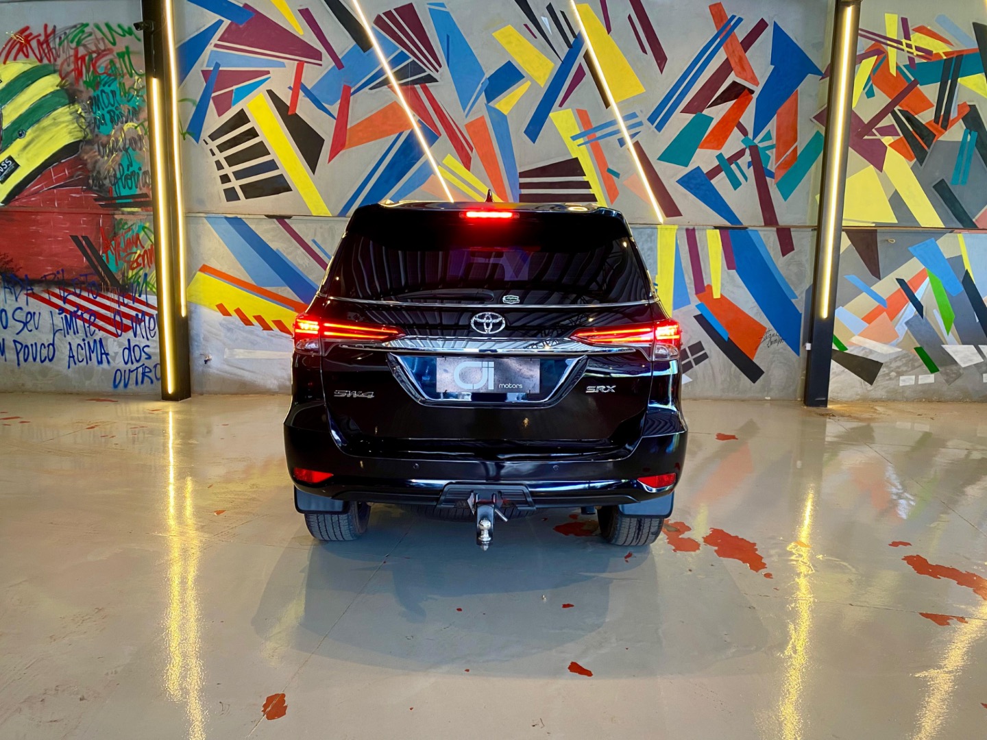 TOYOTA HILUX SW4