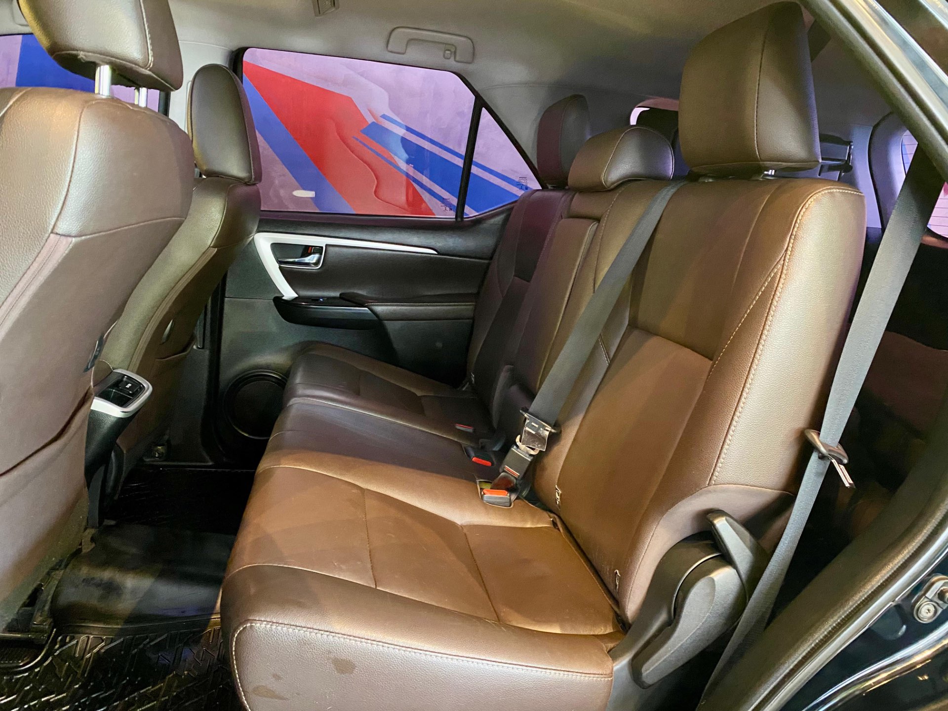 TOYOTA HILUX SW4