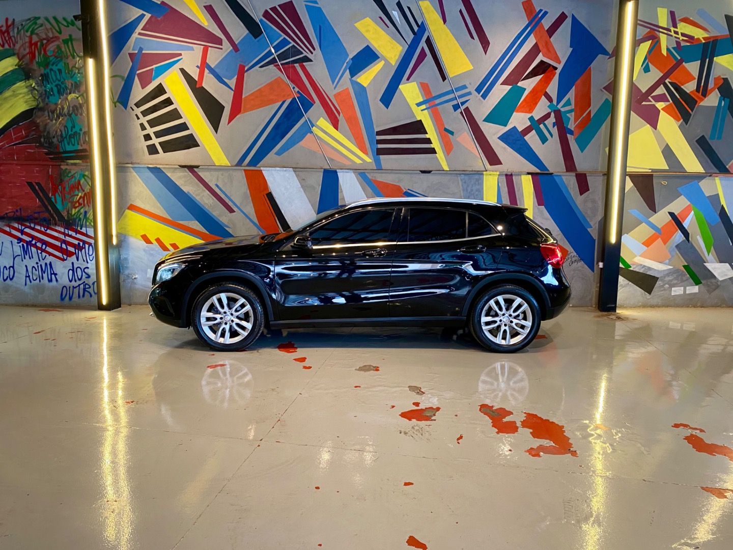 MERCEDES-BENZ GLA 200