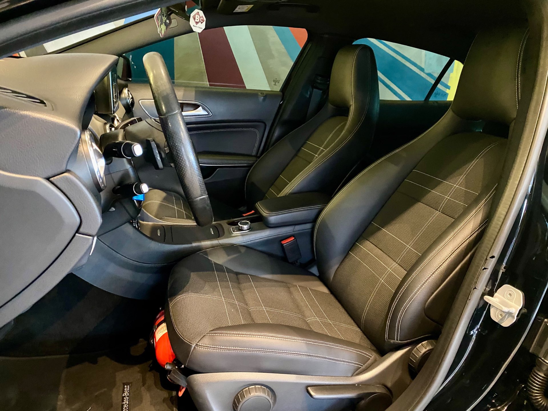 MERCEDES-BENZ GLA 200