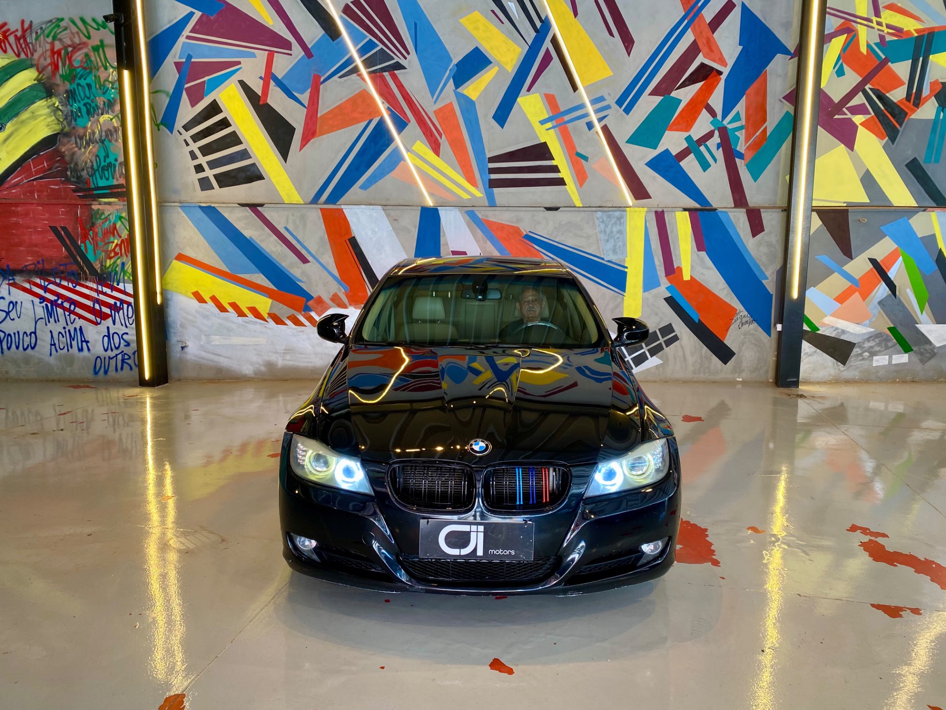 BMW 325i