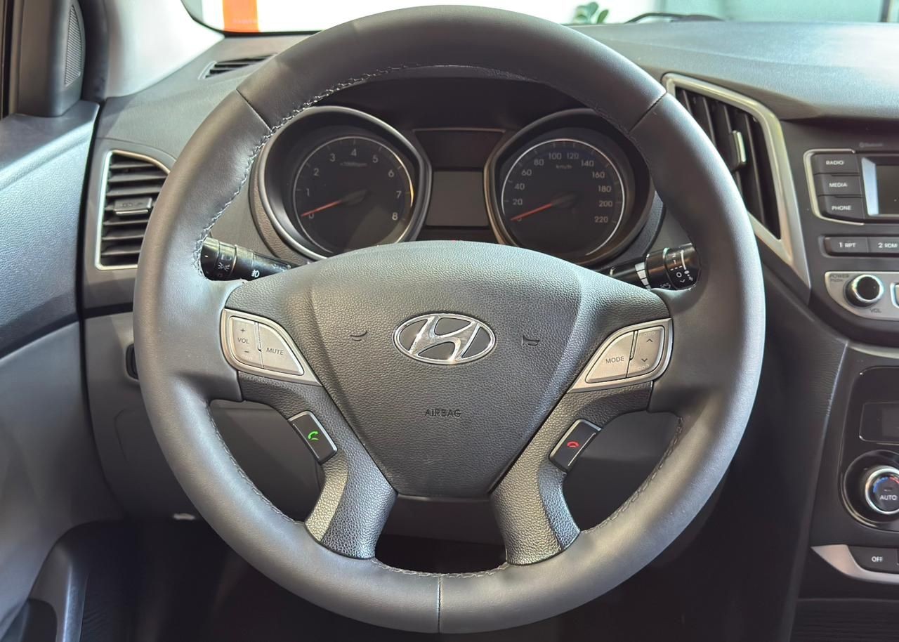 HYUNDAI HB20S
