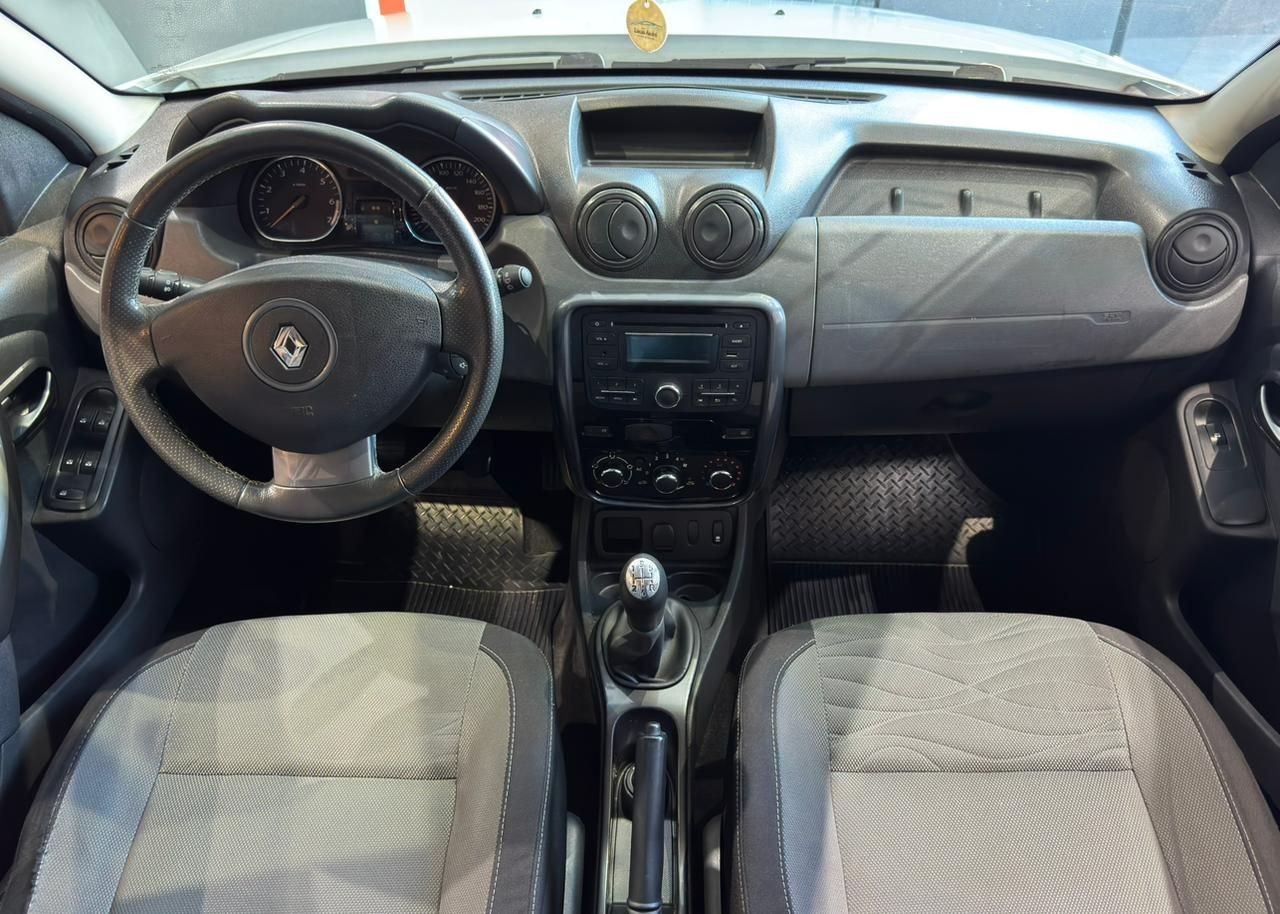 RENAULT DUSTER