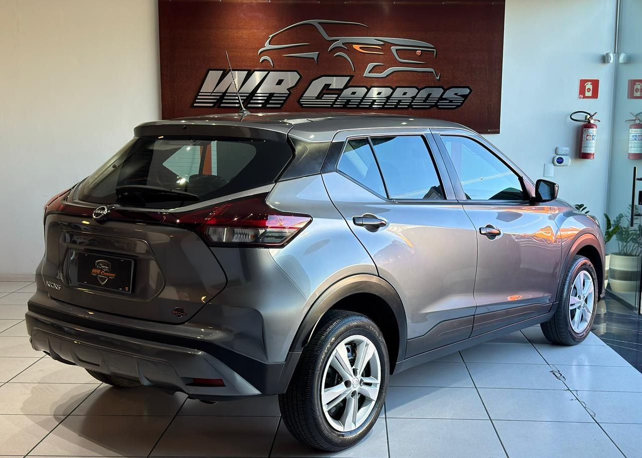NISSAN KICKS
