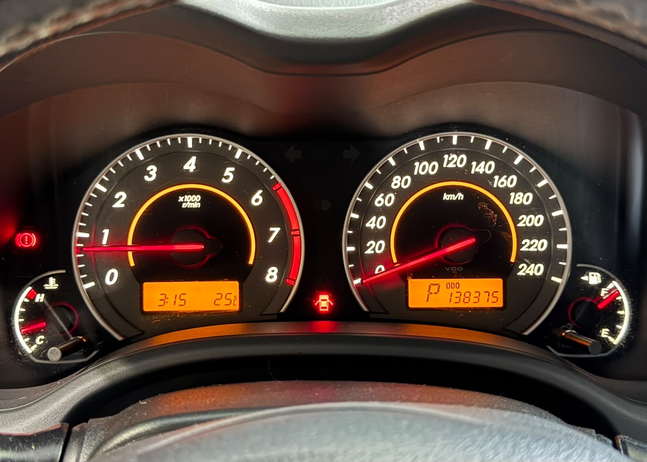 TOYOTA COROLLA