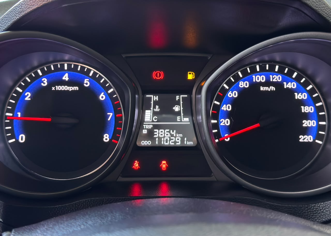 HYUNDAI HB20