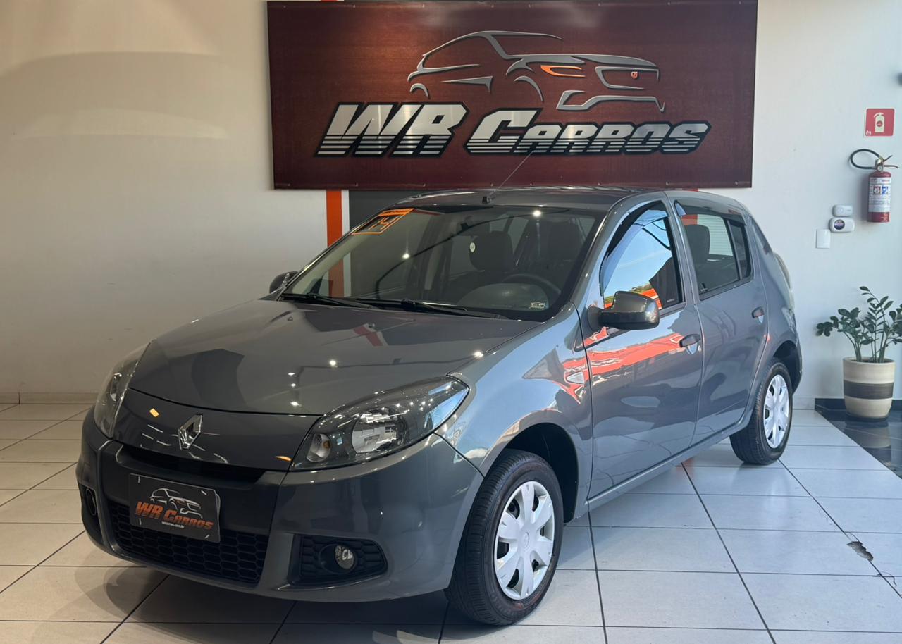 RENAULT SANDERO