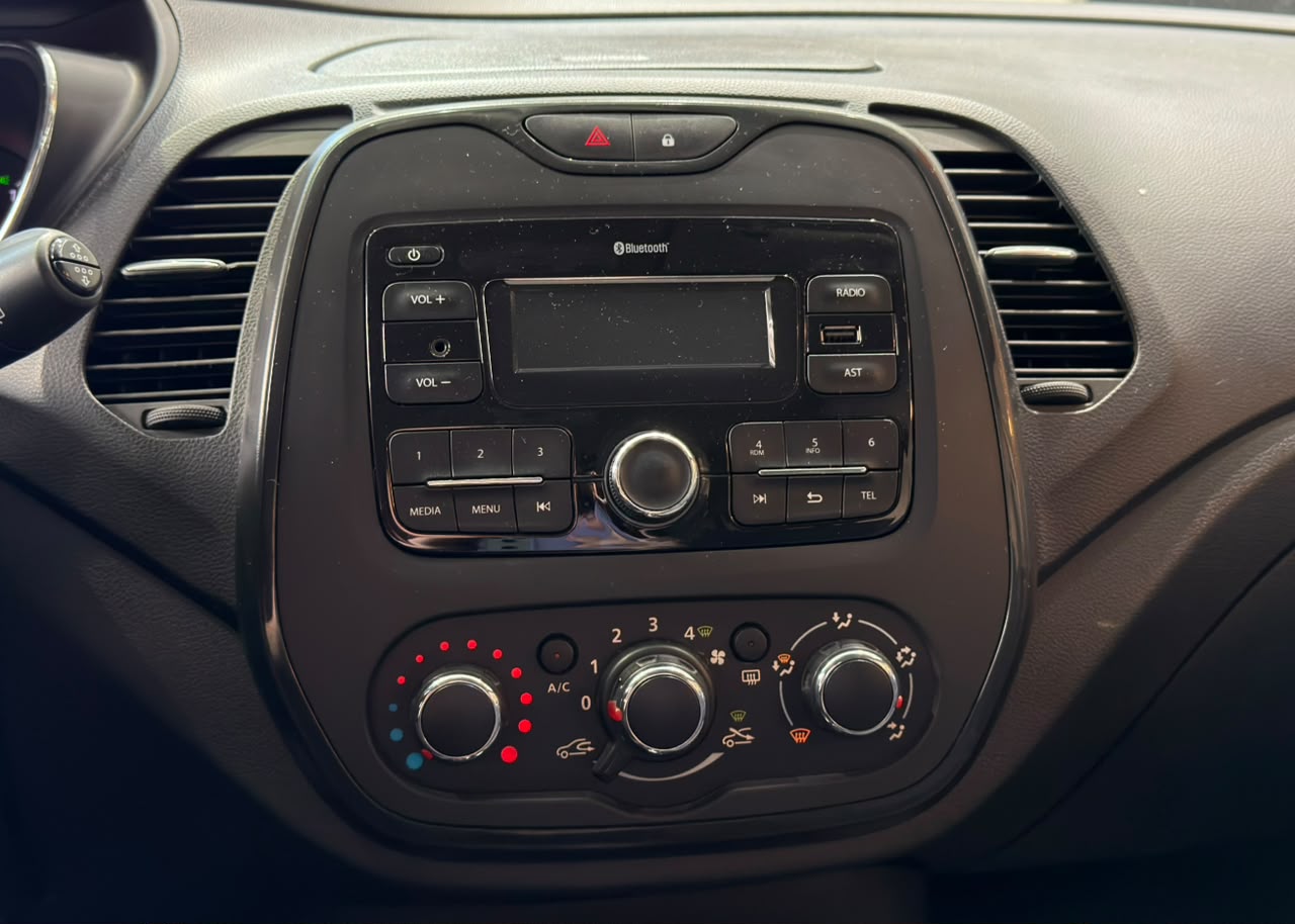 RENAULT CAPTUR