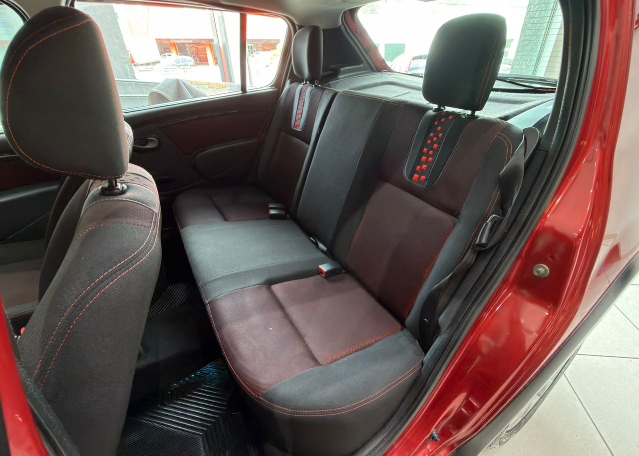 RENAULT SANDERO
