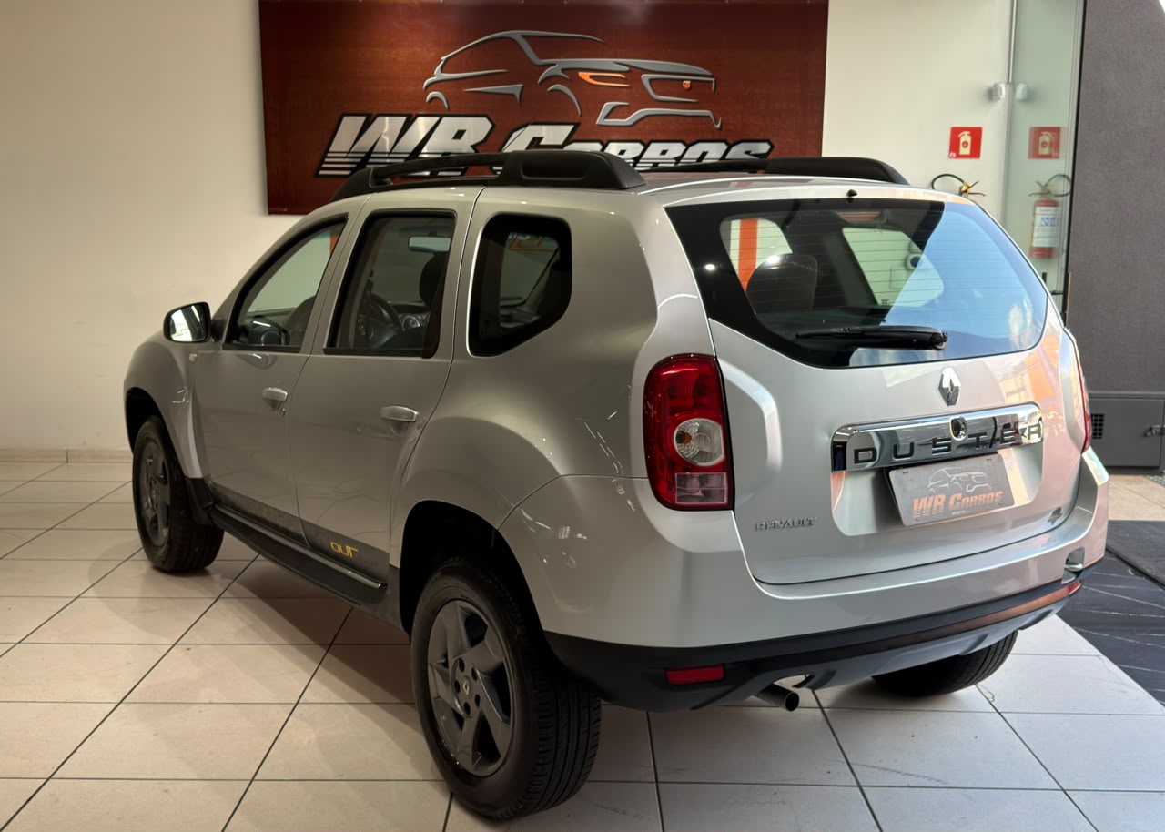 RENAULT DUSTER
