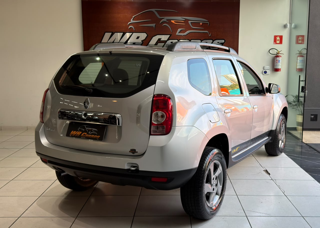 RENAULT DUSTER