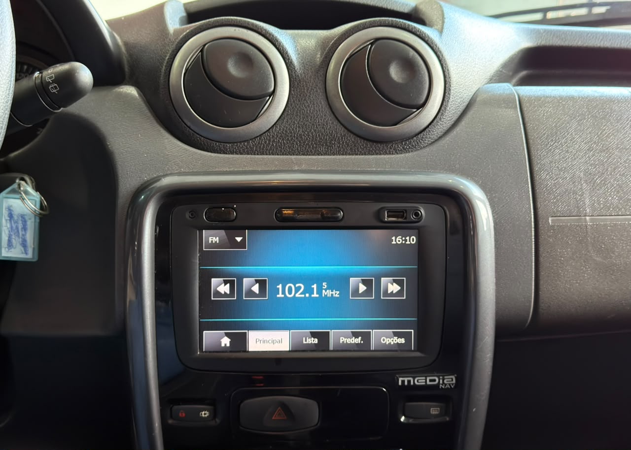 RENAULT DUSTER