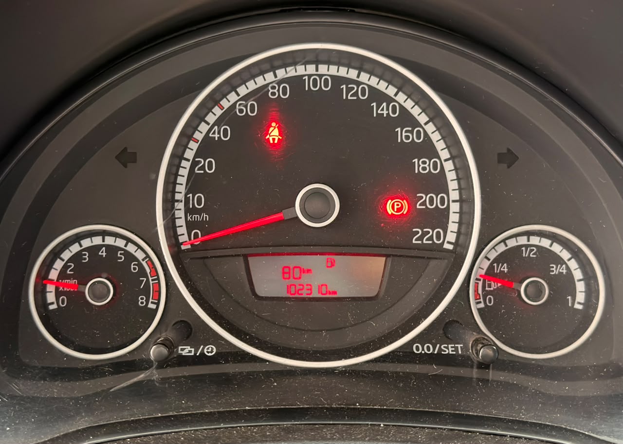 VOLKSWAGEN UP