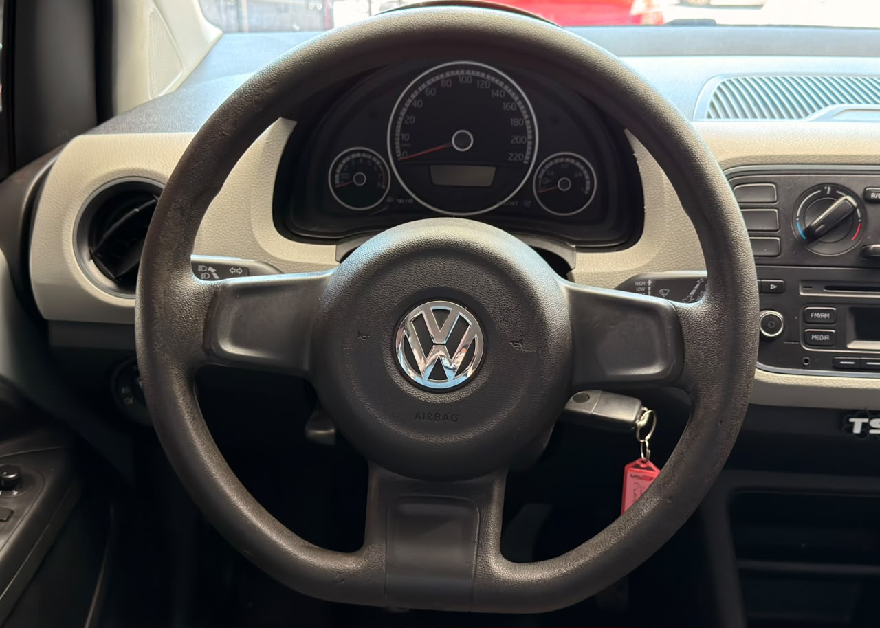 VOLKSWAGEN UP