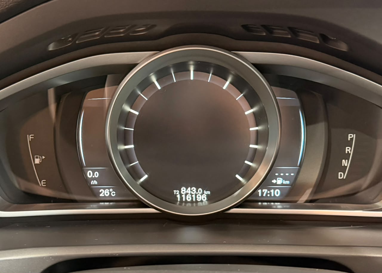 VOLVO V40