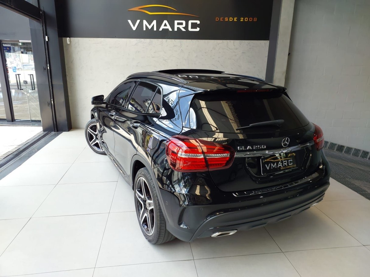 MERCEDES-BENZ GLA 250