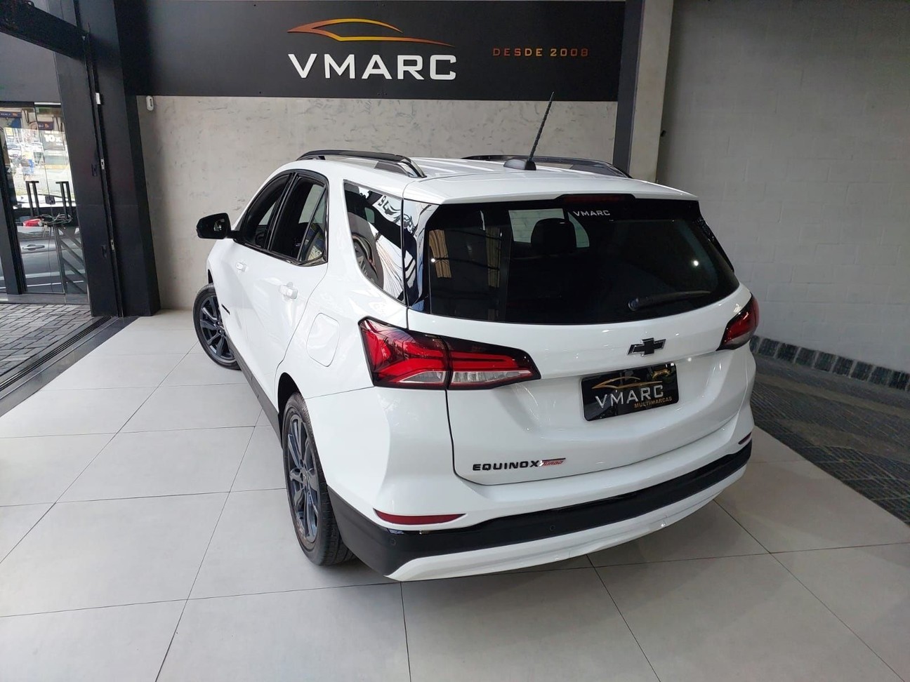 CHEVROLET EQUINOX