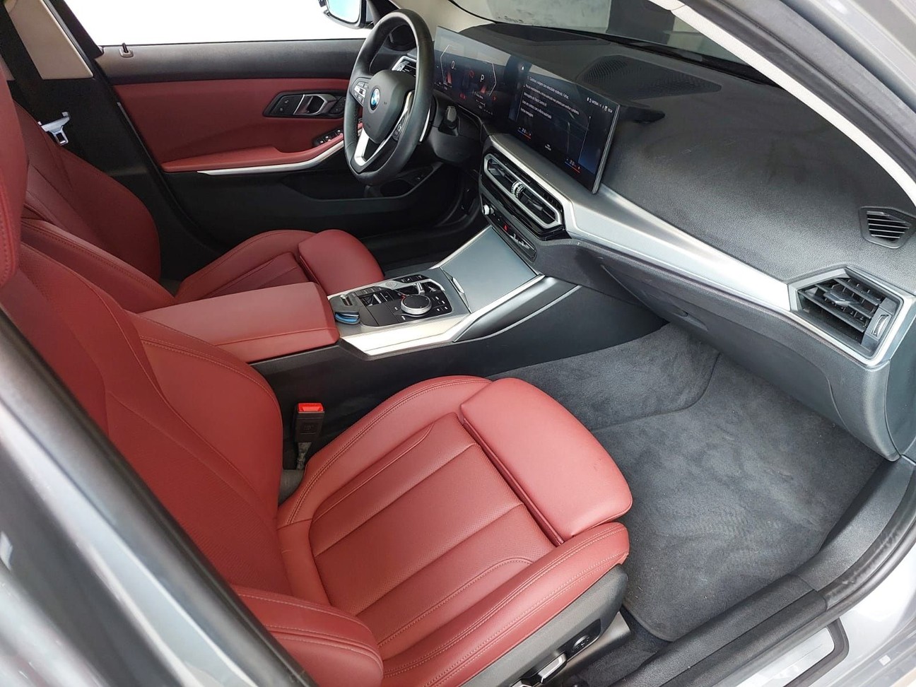 BMW 320i