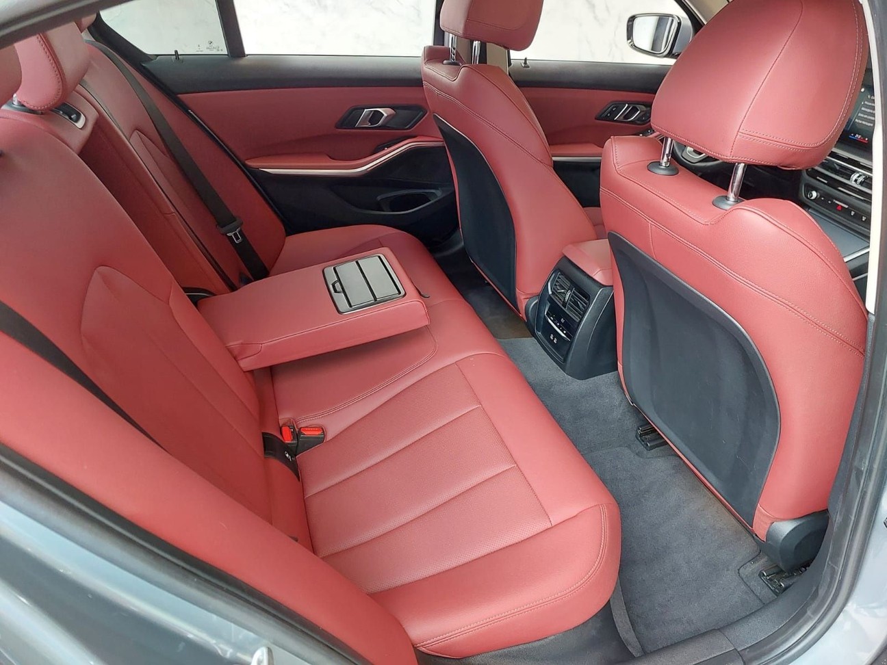 BMW 320i