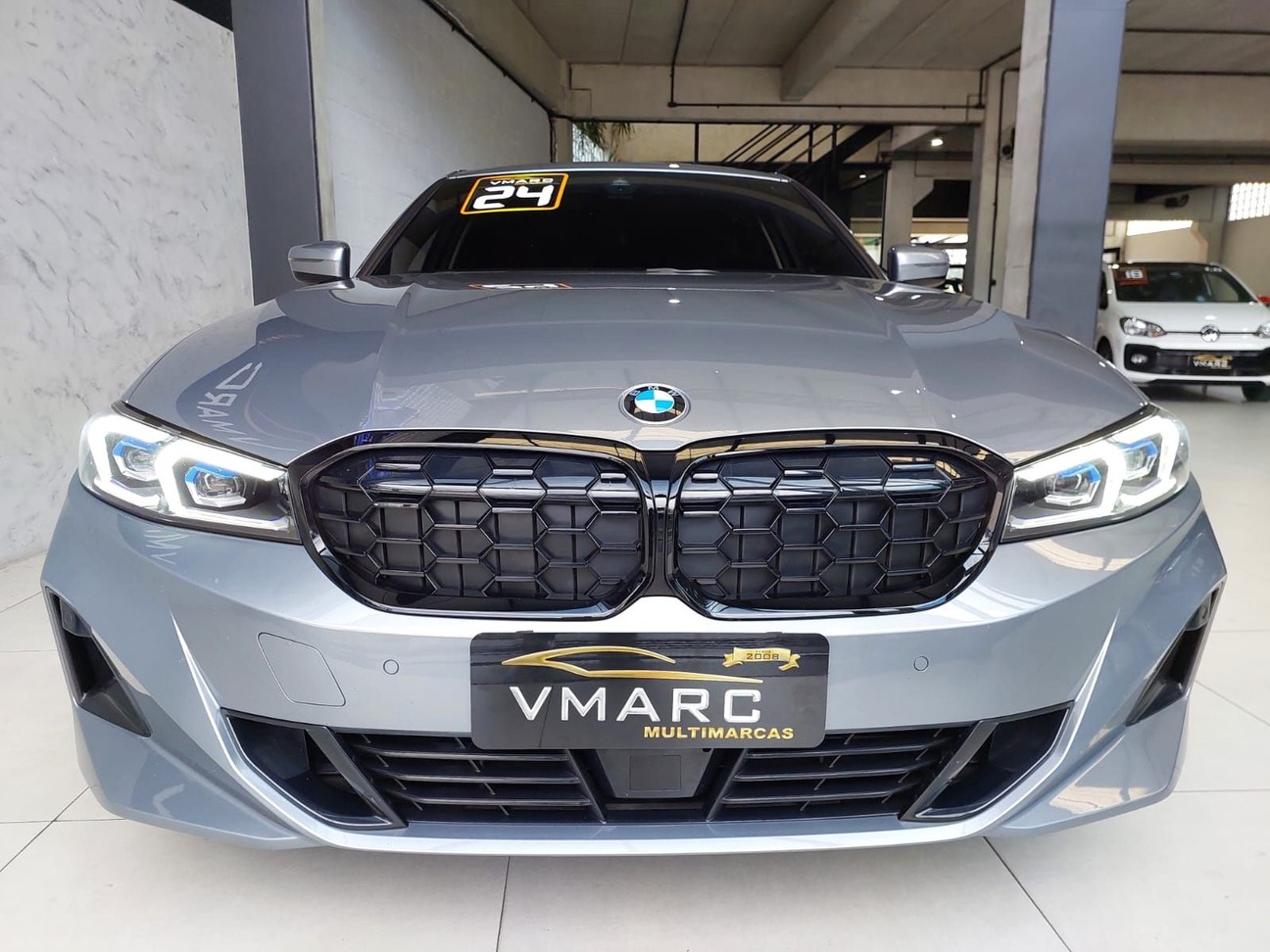 BMW 320i