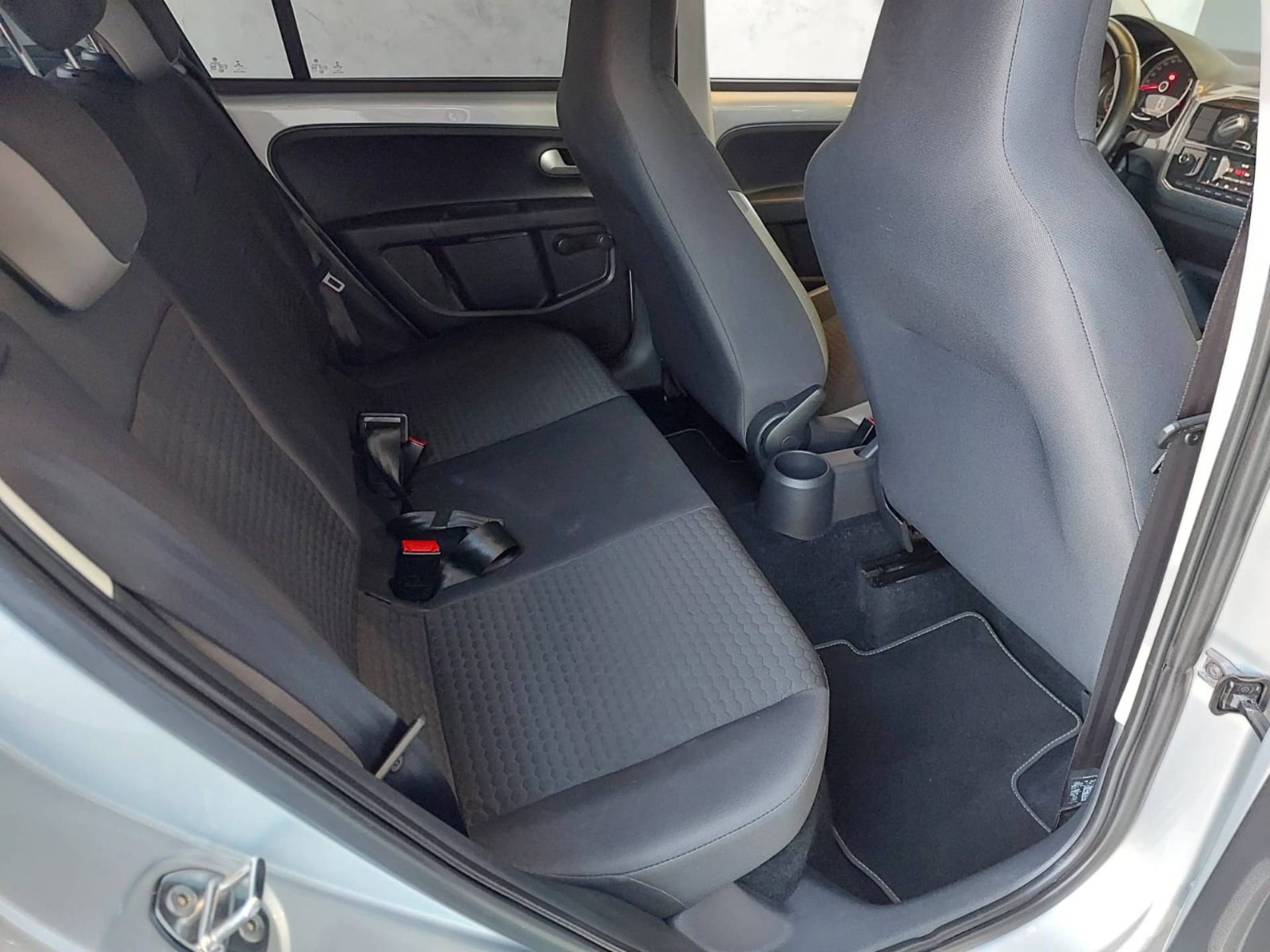 VOLKSWAGEN CROSS UP