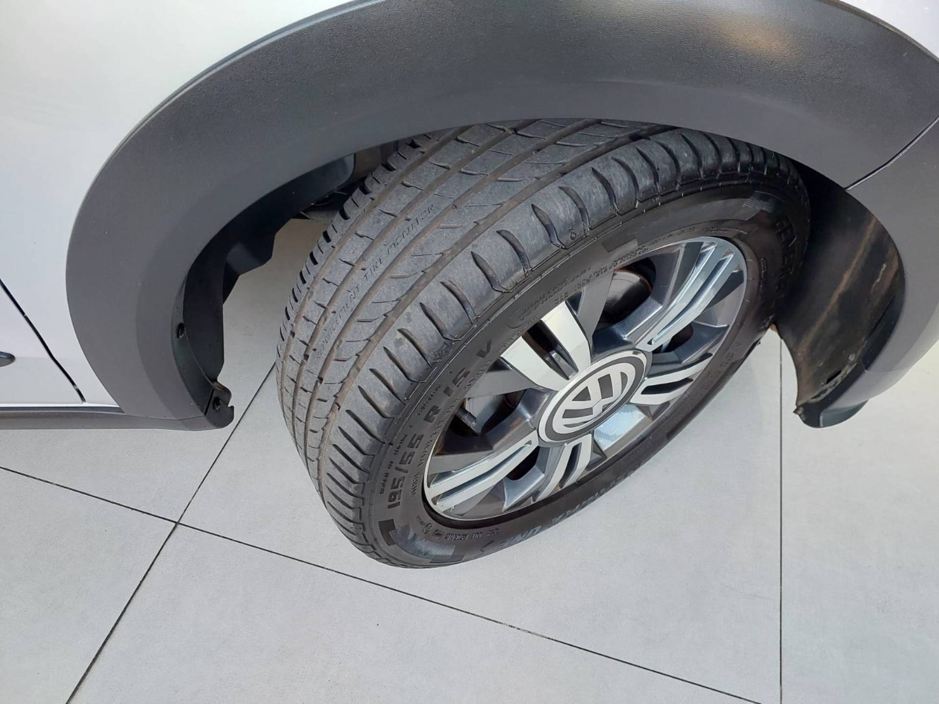 VOLKSWAGEN CROSS UP